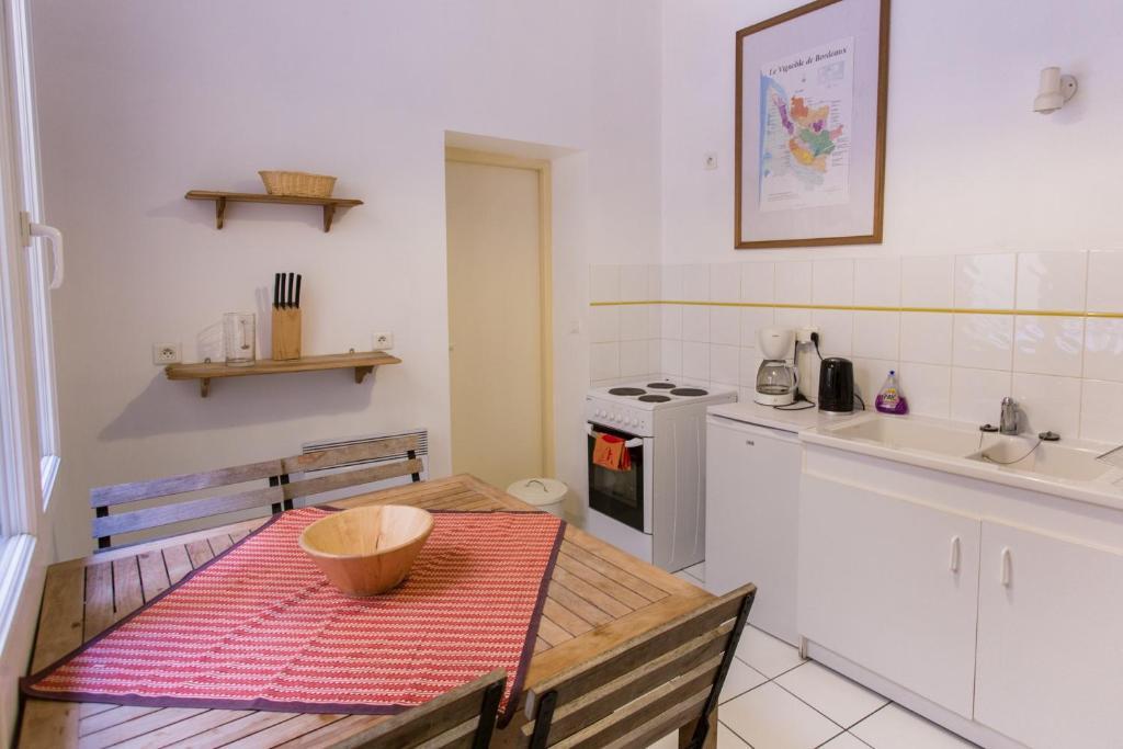 Maison D'Hotes Chambre En Ville Bordeaux Cameră foto
